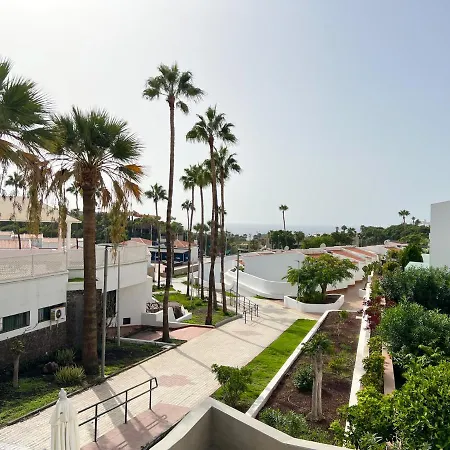 דירה Island Village